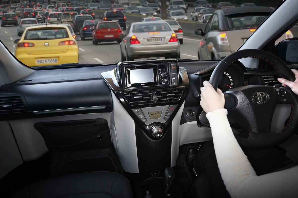 Volkswagen polo con 22888 quilómetros de 2021 de segunda mano en navarra